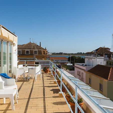 Villa Marquez Vila Real de Santo António Exterior foto A typical balcony in Spain