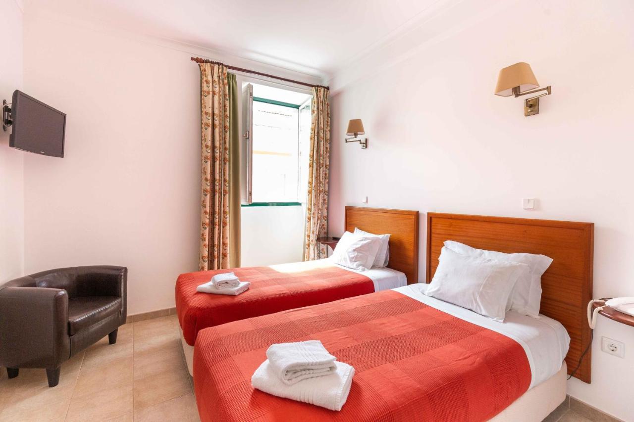 Villa Marquez Vila Real de Santo António Exterior foto A typical hotel room