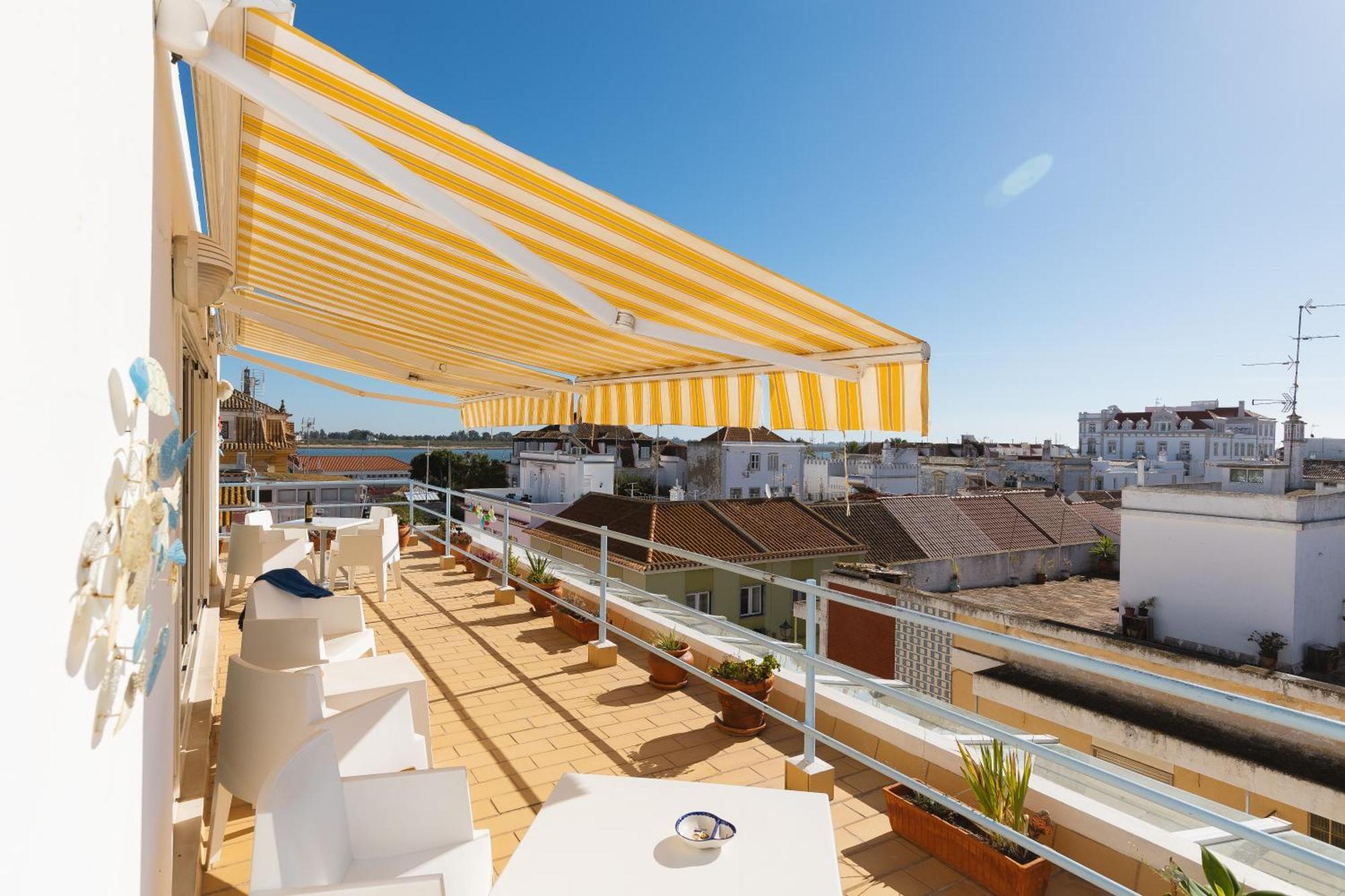 Villa Marquez Vila Real de Santo António Exterior foto A retractable awning